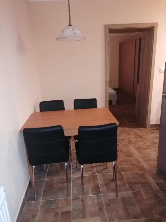 Apartman ז'ילינה מראה חיצוני תמונה